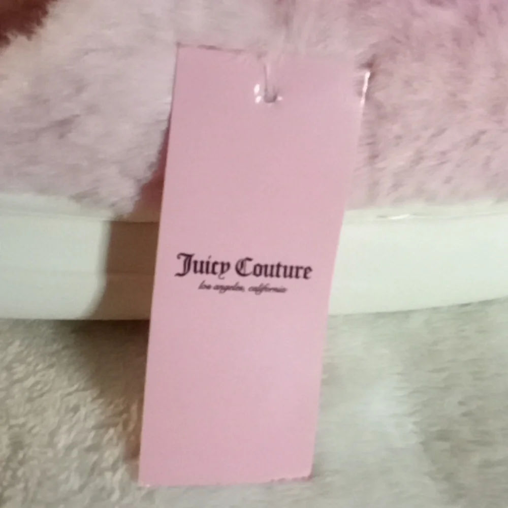 Juicy Couture Fuzzy Pink Heart Slippers SIZE 11-12 NWT